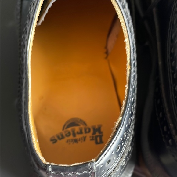 Dr. Martens Men's 3989 Brogue Lace Up Shoes - Picture 6 of 9